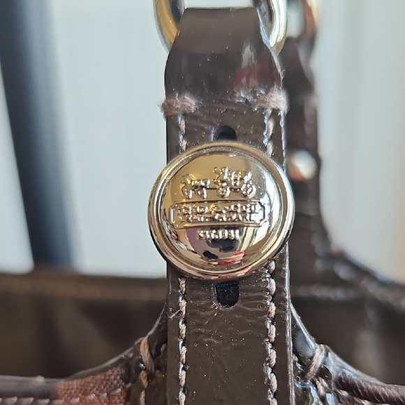 Coach Madison Tribeca Op Art Signature Brown Tote Bag Silver Chain Strap EUC - Picture 9 of 15